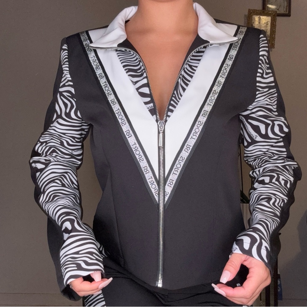 Rinascimento Black & White Jacket & Pant Set